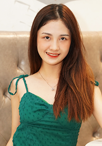 Gorgeous profiles pictures: Thi Ha Thuy from Ho Chi Minh City, Vietnam member seeking Online man