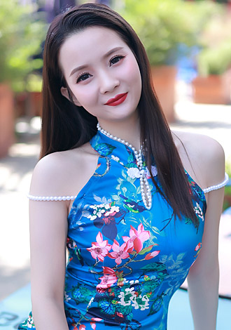 Most gorgeous profiles: Yalan from Shanghai, Asian beach member