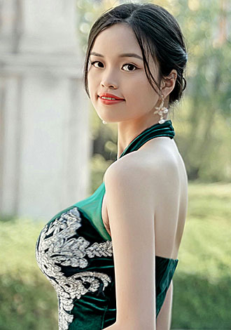 Gorgeous profiles pictures: Yuanxuan from Beijing, member from China