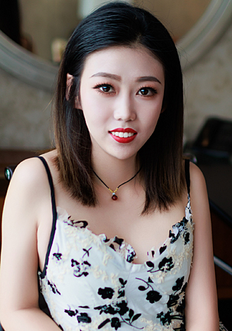 Gorgeous profiles pictures: Qianqian from Chengdu, Asian member, member